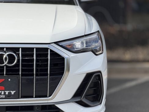 Used 2022 Audi Q3 2.0T Premium w/ Convenience Package image 5