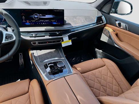 New 2026 BMW X5 sDrive40i w/ M Sport Package RWD image 18