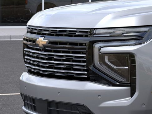 New 2026 Chevrolet Suburban High Country AWD/4WD image 13