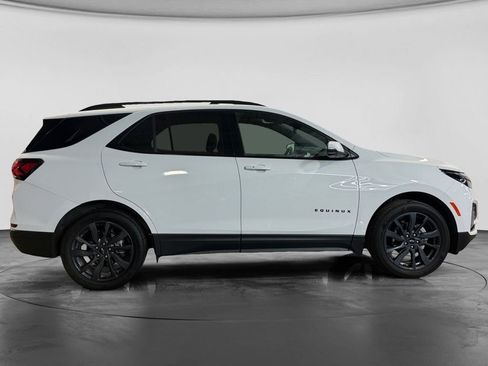 Used 2024 Chevrolet Equinox RS w/ RS Leather Package AWD/4WD image 4