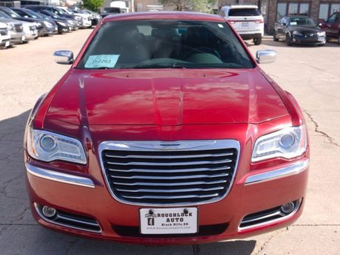 Used 2014 Chrysler 300 C AWD/4WD image 6