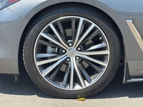 Used 2019 INFINITI Q60 3.0t Luxe w/ Essential Package RWD image 25