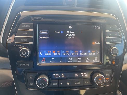 Used 2017 Nissan Maxima 3.5 SL image 19