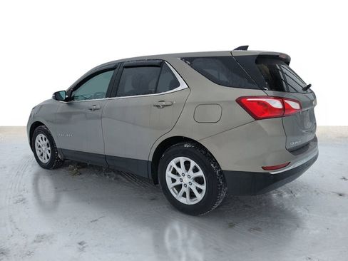 Used 2018 Chevrolet Equinox LT image 3