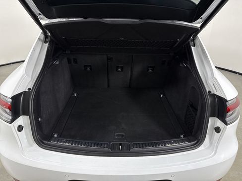 Certified 2020 Porsche Macan AWD/4WD image 20