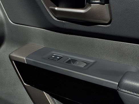 Certified 2025 Toyota Tundra Limited AWD/4WD image 38