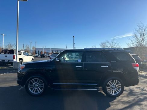 Used 2011 Toyota 4Runner Limited image 6