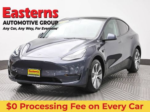Used 2021 Tesla Model Y Long Range AWD/4WD image 1