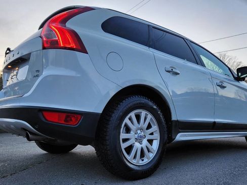 Used 2010 Volvo XC60 T6 image 16