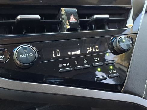 Used 2023 Toyota Camry XSE image 24