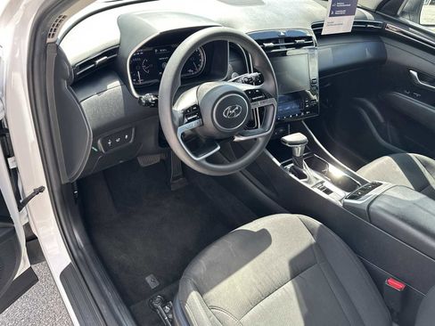 Certified 2024 Hyundai Tucson SEL FWD image 12