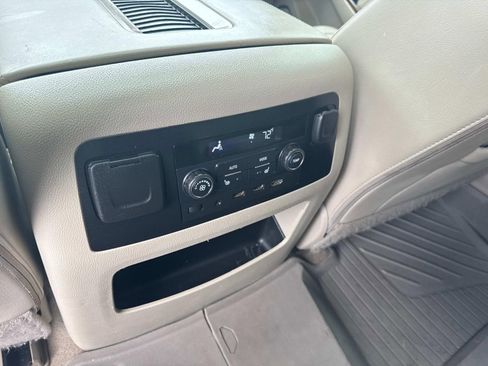 Used 2019 GMC Yukon Denali w/ Denali Ultimate Package image 15