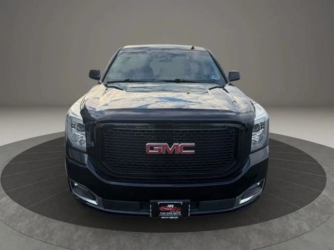 Used 2019 GMC Yukon Denali w/ Denali Ultimate Package AWD/4WD image 4