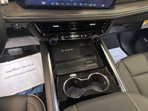 New 2026 Chevrolet Tahoe Premier w/ Sun And Tow Package AWD/4WD image 18