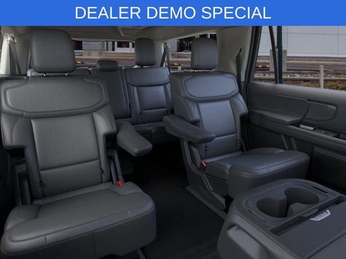 New 2025 Ford Expedition Max Active image 11