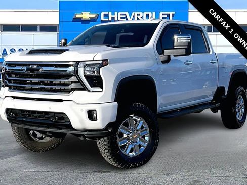 Used 2024 Chevrolet Silverado 3500 LTZ w/ LTZ Plus Package image 3