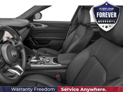 New 2026 Alfa Romeo Giulia w/ Driving Assist Package RWD image 7
