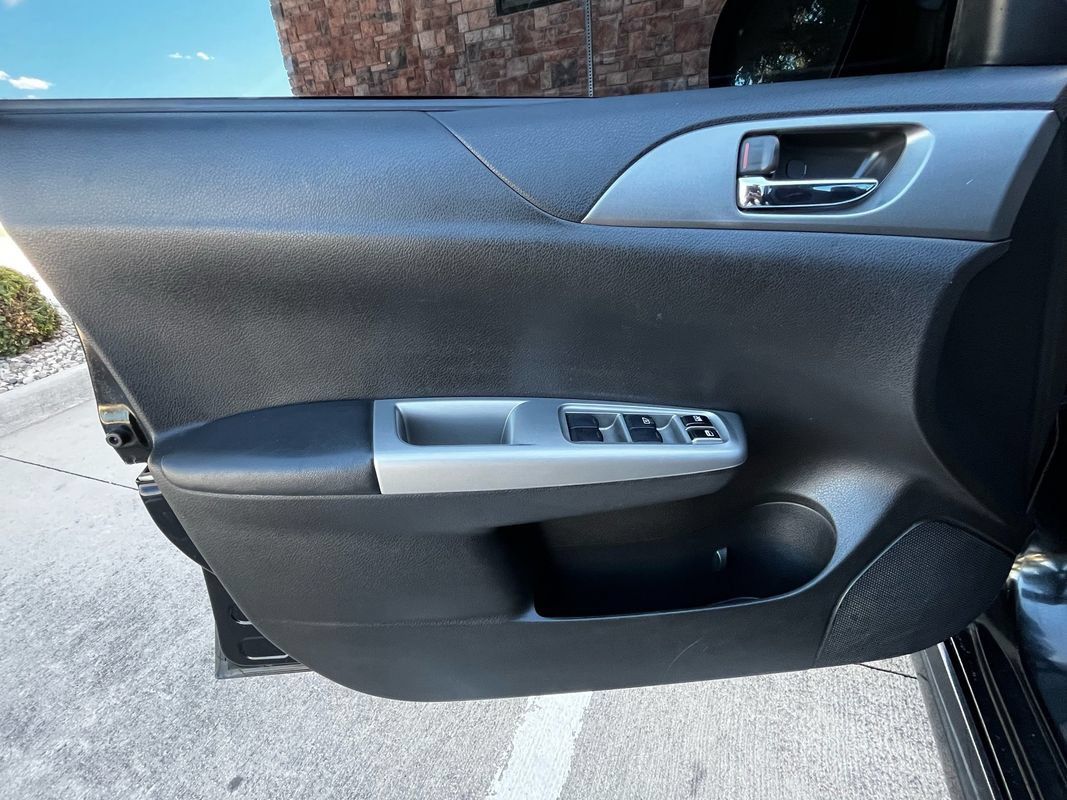 Used 2009 Subaru Impreza WRX Sedan AWD/4WD image 9