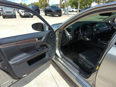 Used 2017 Lexus GS 350 RWD image 7