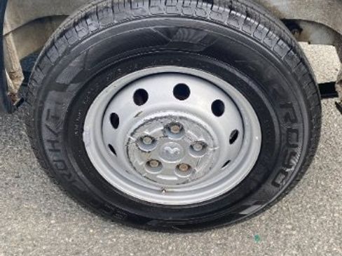 Used 2023 RAM ProMaster 2500 FWD image 25