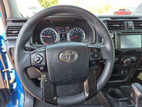 Used 2019 Toyota 4Runner TRD Pro AWD/4WD image 9