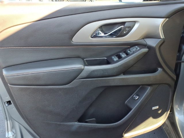 Used 2019 Chevrolet Traverse LT w/ LT Premium Package FWD image 14