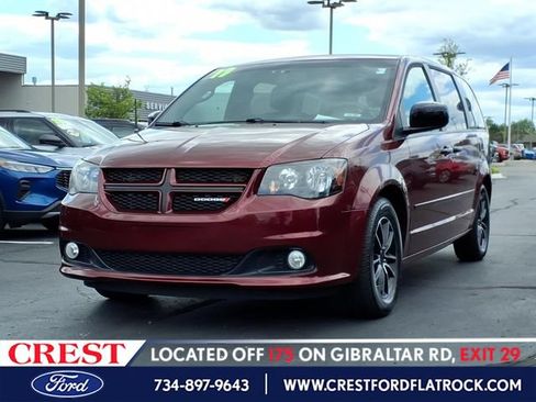 Used 2017 Dodge Grand Caravan GT w/ Safety Sphere Group FWD image 1