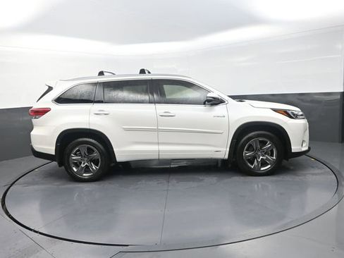 Used 2019 Toyota Highlander Limited Platinum w/ Protection Package #3 AWD/4WD image 21