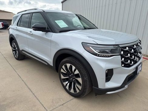 Used 2025 Ford Explorer Platinum w/ LUX Leather Package AWD/4WD image 8