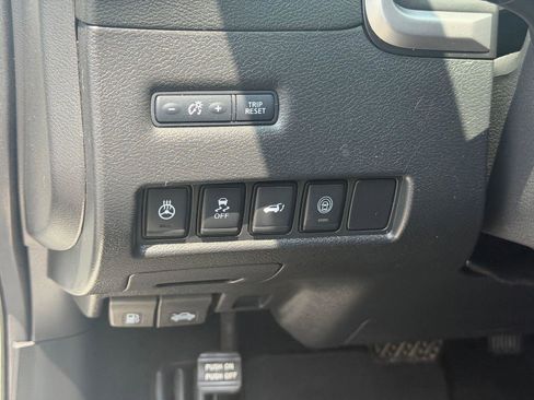 Used 2020 Nissan Murano SL w/ Moonroof Package FWD image 8