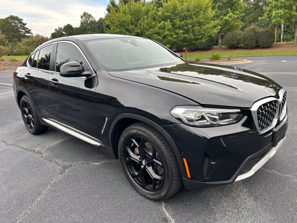 Used 2024 BMW X4 xDrive30i w/ Parking Assistance Package AWD/4WD image 19