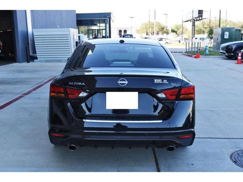 Used 2023 Nissan Altima 2.5 SL image 7