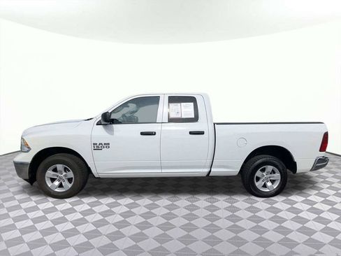Used 2024 RAM 1500 Classic SLT AWD/4WD image 7