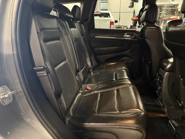 Used 2020 Jeep Grand Cherokee Trailhawk w/ Trailhawk Luxury Group AWD/4WD image 16