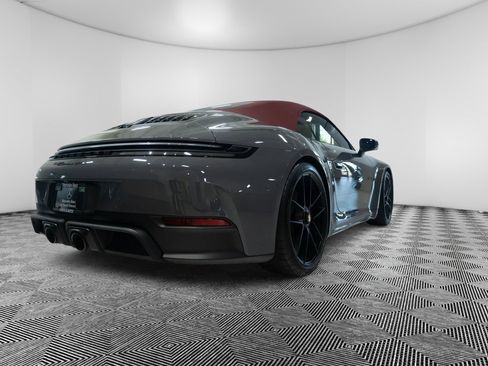 Used 2025 Porsche 911 Carrera GTS image 5