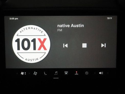 Used 2025 Tesla Model 3 Long Range image 27