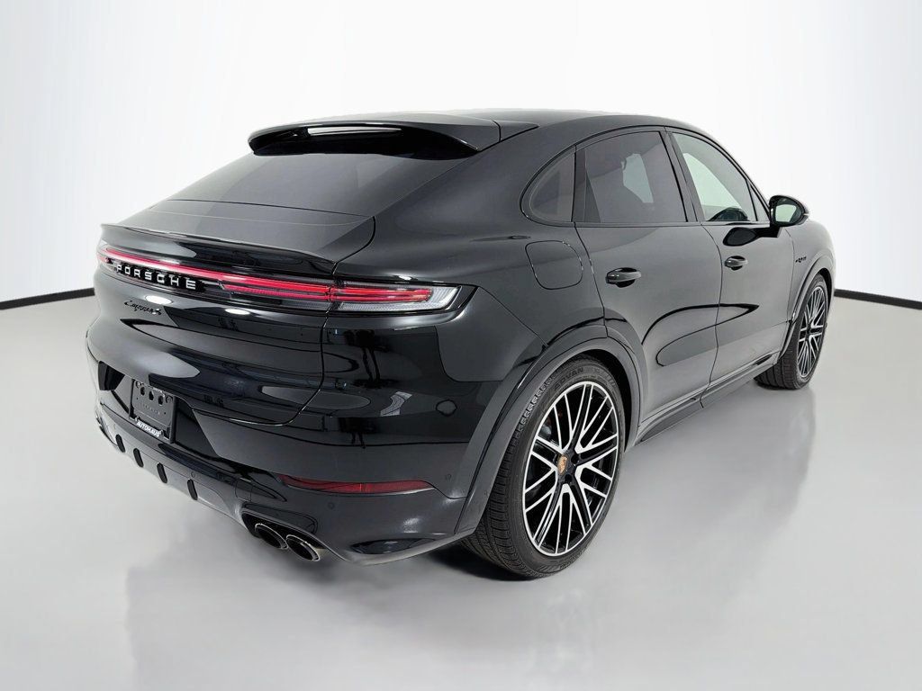 Certified 2026 Porsche Cayenne S AWD/4WD image 9