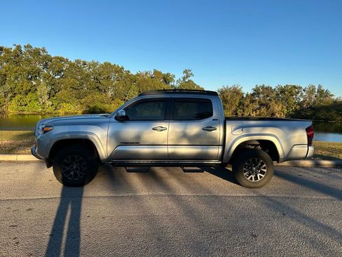 Used 2022 Toyota Tacoma SR5 image 2