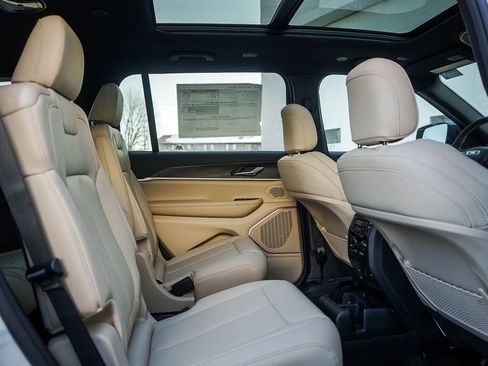 New 2026 Jeep Grand Cherokee L Limited image 13