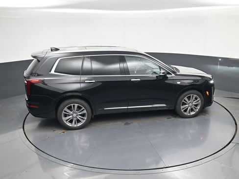 Used 2023 Cadillac XT6 Premium Luxury image 33