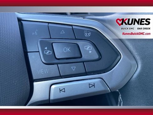 Used 2024 Volkswagen Atlas Cross Sport SE image 13