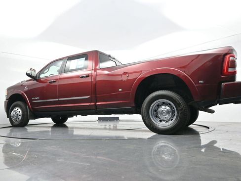 Used 2022 RAM 3500 Limited w/ Body Color Bumper Group image 48