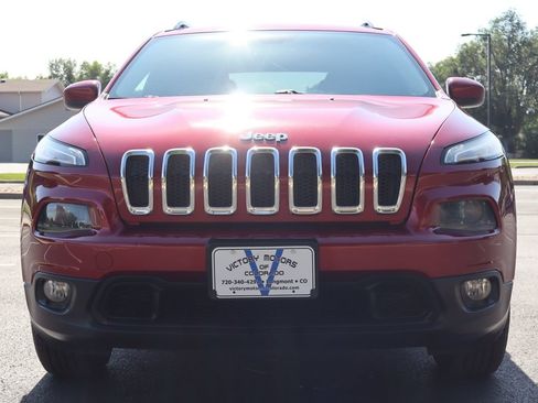 Used 2014 Jeep Cherokee Latitude w/ Comfort/Convenience Group AWD/4WD image 13