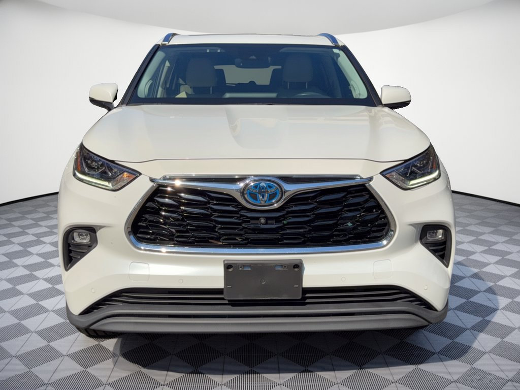Used 2022 Toyota Highlander Limited AWD/4WD image 6