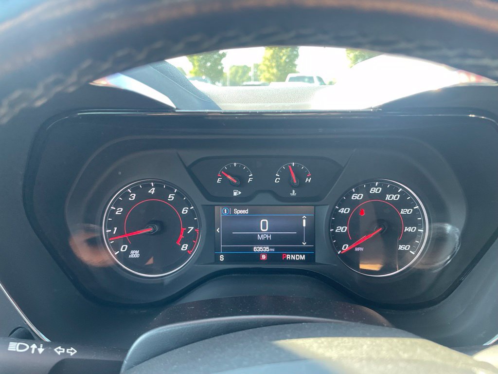 Used 2023 Chevrolet Camaro LT RWD image 16
