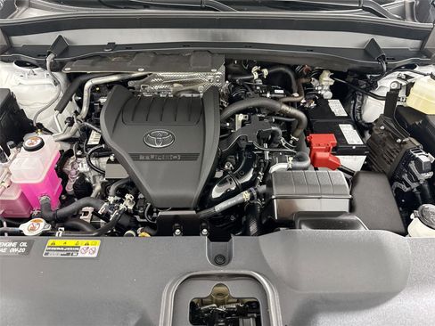 Used 2025 Toyota Grand Highlander FWD image 47