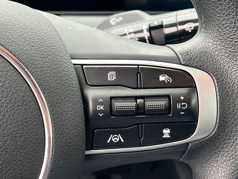 Used 2025 Kia K5 LXS image 26