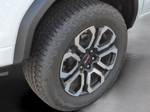 Used 2026 GMC Canyon AT4 w/ Technology Plus Package image 29