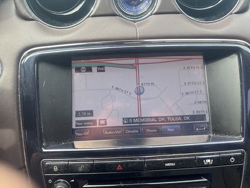 Used 2011 Jaguar XJ L RWD image 11