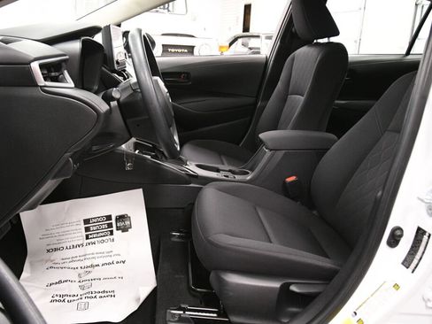 Certified 2024 Toyota Corolla LE image 9